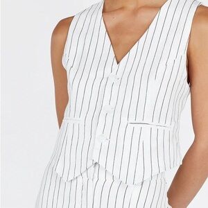 Dissh White Pinstripe Linen Vest - Size 6